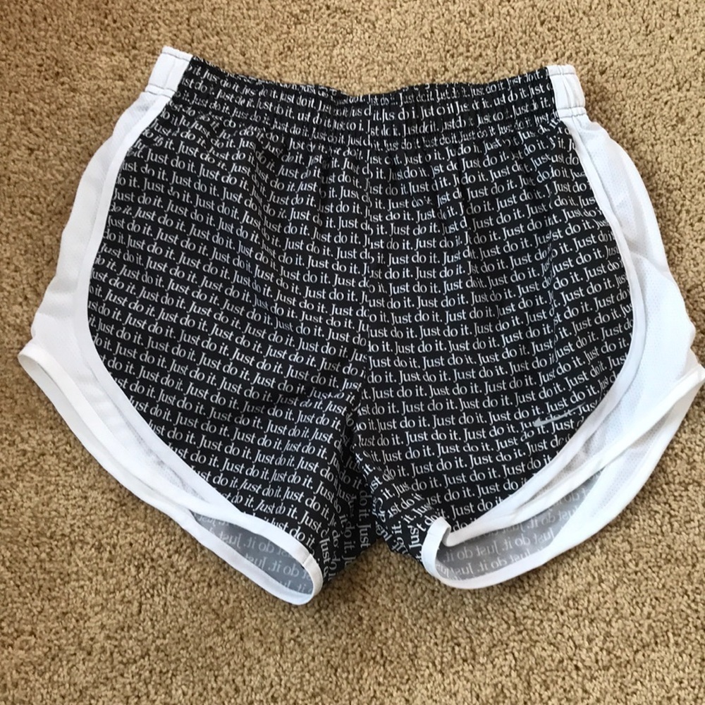 NWOT! NIKE "just do it" sports Size XS shorts